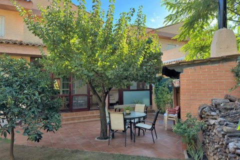 Villa à vendre à Naquera, Valencia, Espagne, 4 chambres, 200 m2 No. 60145 - photo 8