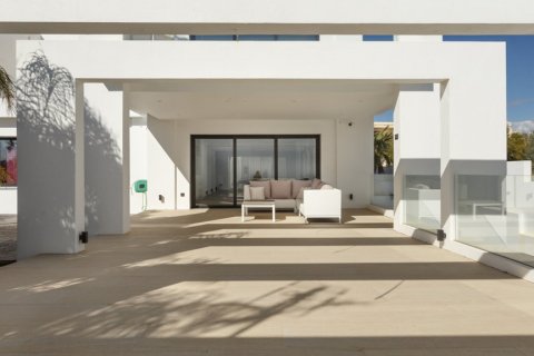 Villa à vendre à San Roque, Cadiz, Espagne, 8 chambres, 1.6 m2 No. 3270 - photo 11