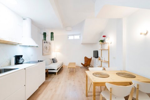 Apartment à vendre à Malaga, Espagne, 2 chambres, 81 m2 No. 60945 - photo 1