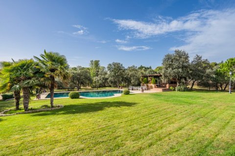Villa à vendre à Alcobendas, Madrid, Espagne, 7 chambres, 1.41 m2 No. 62198 - photo 4