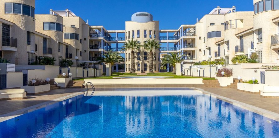 Townhouse à Cabo Roig, Alicante, Espagne 4 chambres, 120 m2 No. 60776