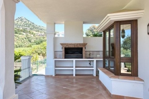 Villa à vendre à Benahavis, Malaga, Espagne, 5 chambres, 700 m2 No. 62223 - photo 15