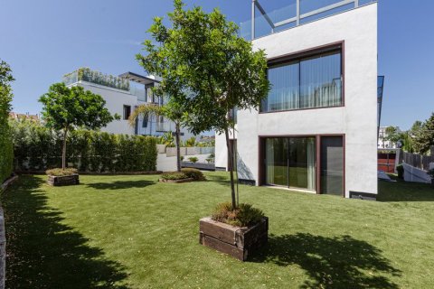 Villa à vendre à Marbella, Malaga, Espagne, 5 chambres, 832.19 m2 No. 62354 - photo 2
