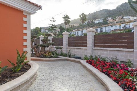 Villa à vendre à Alhaurin de la Torre, Malaga, Espagne, 4 chambres, 400 m2 No. 3714 - photo 4