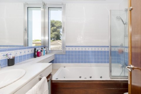 Villa à vendre à El Puerto de Santa Maria, Cadiz, Espagne, 4 chambres, 339 m2 No. 61965 - photo 26