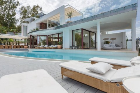 Villa à vendre à Marbella, Malaga, Espagne, 7 chambres, 455.25 m2 No. 3223 - photo 1