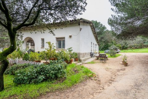 Villa à vendre à Galapagar, Madrid, Espagne, 3 chambres, 280 m2 No. 62326 - photo 1