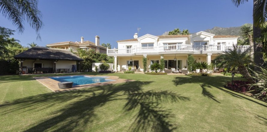 Villa à Marbella, Malaga, Espagne 7 chambres, 589.61 m2 No. 3741