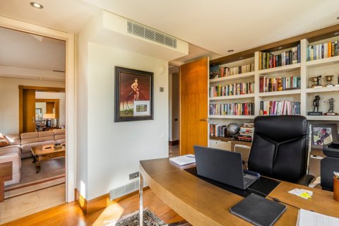 Villa à vendre à Alcobendas, Madrid, Espagne, 7 chambres, 1.41 m2 No. 62198 - photo 27