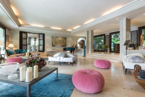 Villa à vendre à El Paraiso, Alicante, Espagne, 11 chambres, 1.07 m2 No. 3453 - photo 12