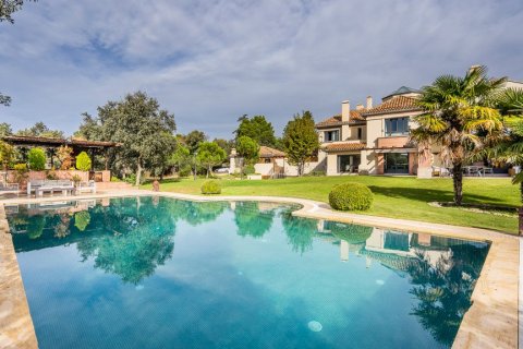 Villa à vendre à Alcobendas, Madrid, Espagne, 7 chambres, 1.41 m2 No. 62198 - photo 2