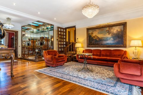 Villa à vendre à Pozuelo de Alarcon, Madrid, Espagne, 6 chambres, 582 m2 No. 62287 - photo 8