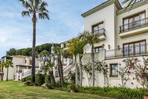 Villa à vendre à El Paraiso, Alicante, Espagne, 16 chambres, 890.28 m2 No. 62035 - photo 15