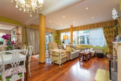 Villa à vendre à Madrid, Espagne, 4 chambres, 255 m2 No. 62196 - photo 3