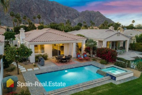 New construction rises, buying and selling prices are stable, and rental prices fall in cities such as Ceuta, Caceres and Gipuzkoa