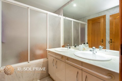 Appartamento in vendita Barcelona, Spagna 5 camere da letto, 185 mq. N° 8987 - foto 11