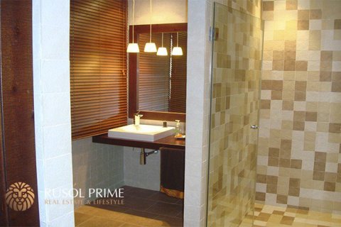 Villa in vendita Castelldefels, Barcelona, Spagna 5 camere da letto, 320 mq. N° 8745 - foto 4