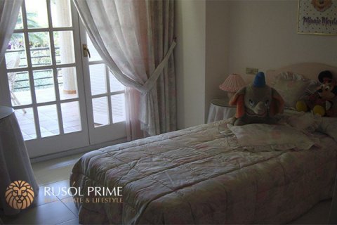 Villa in vendita Castelldefels, Barcelona, Spagna 5 camere da letto, 320 mq. N° 8745 - foto 12