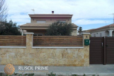 Casa in vendita Coma-Ruga, Tarragona, Spagna 4 camere da letto, 190 mq. N° 11722 - foto 1