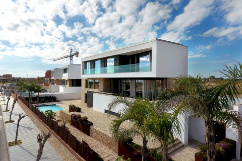 Villa in vendita Torre de la Horadada, Alicante, Spagna N° 19242 - foto 1