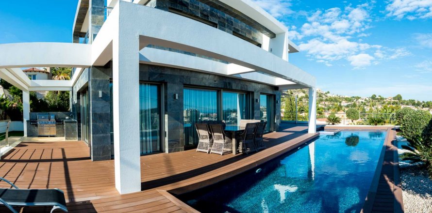 Villa Calpe, Alicante, Spagna 4 camere da letto, 440 mq. N° 24943