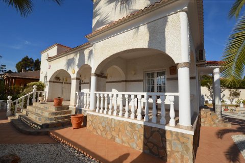 Villa in vendita La Zenia, Alicante, Spagna 3 camere da letto, 180 mq. N° 19368 - foto 9