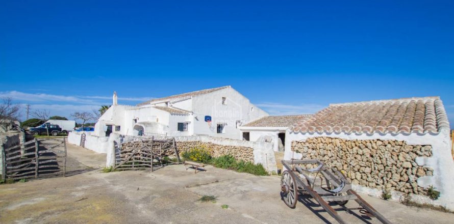 Casa a Mahon, Menorca, Spagna 6 camere da letto, 575 mq. N° 23769