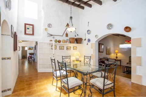 Casa in vendita a Es Castell, Menorca, Spagna 5 camere da letto, 340 mq. N° 23716 - foto 5