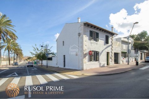 Villa in vendita a Mahon, Menorca, Spagna 5 camere da letto, 245 mq. N° 39030 - foto 1
