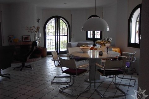Villa in vendita a Roses, Girona, Spagna 2 camere da letto, 121 mq. N° 41408 - foto 4