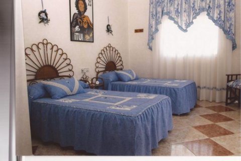 Villa in vendita Alicante, Spagna 4 camere da letto, 300 mq. N° 46075 - foto 7