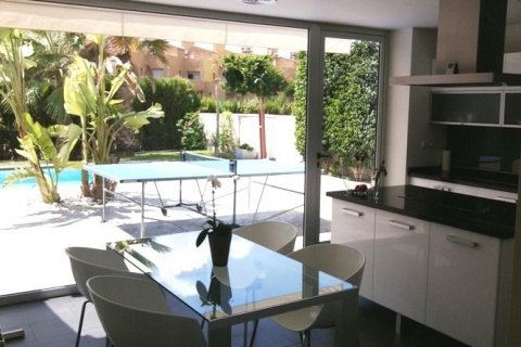 Villa in vendita Alicante, Spagna 5 camere da letto, 450 mq. N° 44266 - foto 3