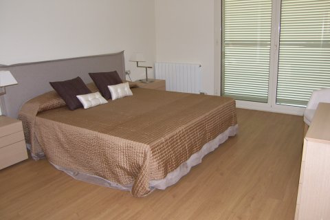 Villetta a schiera in vendita a Mataro, Barcelona, Spagna 4 camere da letto, 220 mq. N° 41422 - foto 7