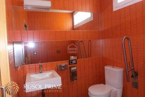 Pub in vendita Mahon, Menorca, Spagna 140 mq. N° 47014 - foto 7