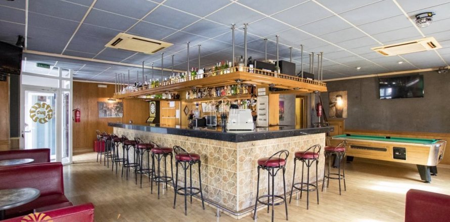 Pub Es Castell, Menorca, Spagna N° 47129