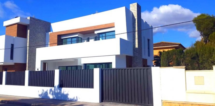 Villa Benidorm, Alicante, Spagna 4 camere da letto, 466 mq. N° 44079