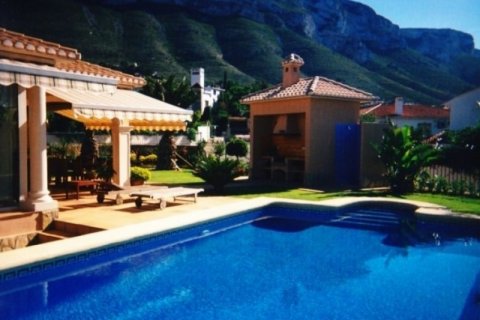 Villa in vendita a Denia, Alicante, Spagna 5 camere da letto, 203 mq. N° 45502 - foto 3