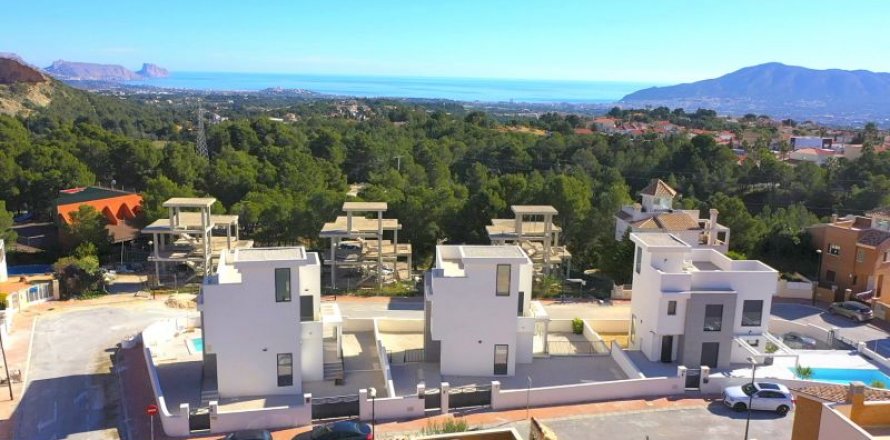 Villa a La Nucia, Alicante, Spagna 4 camere da letto, 208 mq. N° 44631