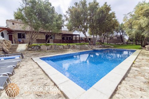 Finca in vendita a Alaior, Menorca, Spagna 6 camere da letto, 470 mq. N° 47779 - foto 1