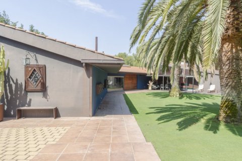 Villa in vendita Sant Vicenc De Montalt, Barcelona, Spagna 7 camere da letto, 900 mq. N° 51906 - foto 14