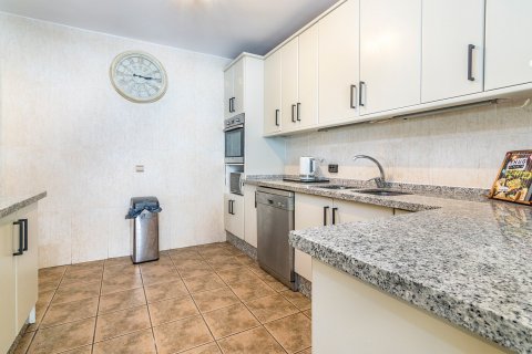 Villa in vendita Estepona, Malaga, Spagna 4 camere da letto, 313 mq. N° 53533 - foto 7