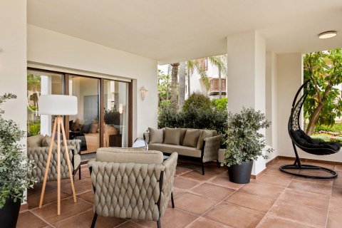 Appartamento in vendita Estepona, Malaga, Spagna 4 camere da letto, 137 mq. N° 53527 - foto 17