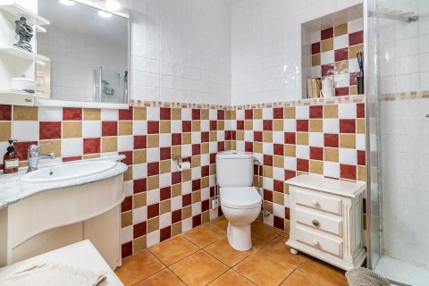 Villa in vendita Estepona, Malaga, Spagna 4 camere da letto, 313 mq. N° 53533 - foto 20
