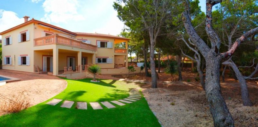 Villa a Nova Santa Ponsa, Mallorca, Spagna 5 camere da letto, 423 mq. N° 53651