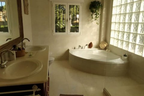 Villa in vendita a La Canada, Valencia, Spagna 6 camere da letto, 326 mq. N° 53923 - foto 7