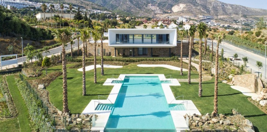Villa Benalmadena, Malaga, Spagna 4 camere da letto, 280 mq. N° 55345
