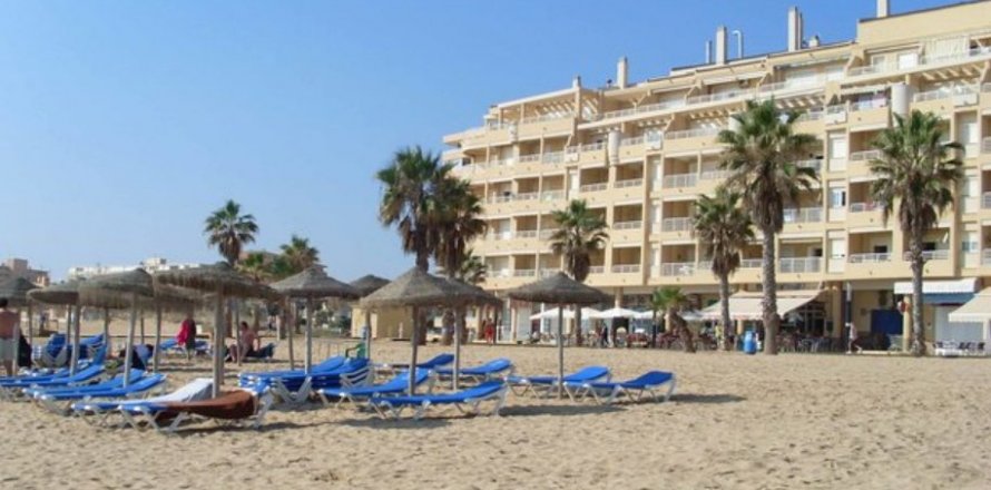 Appartamento a La Mata, Alicante, Spagna 3 camere da letto, 85 mq. N° 58351