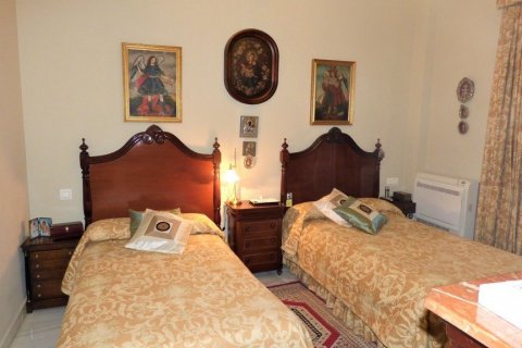 Villetta a schiera in vendita a Sevilla, Seville, Spagna 9 camere da letto, 600 mq. N° 3379 - foto 21