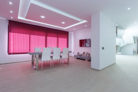 Villa in vendita San Roque, Cadiz, Spagna 8 camere da letto, 1.6 mq. N° 3270 - foto 14