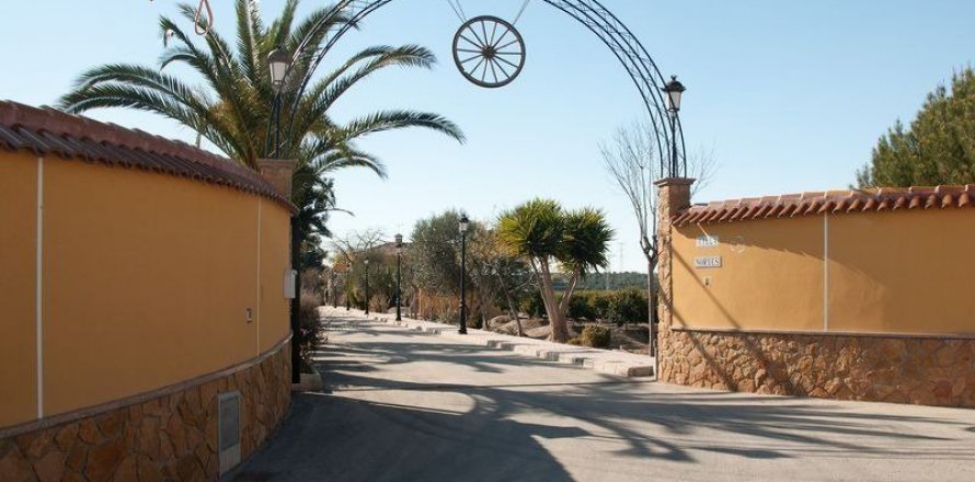 Villa Orihuela, Alicante, Spānijā 4 istabas, 1500 m2 Nr. 12567